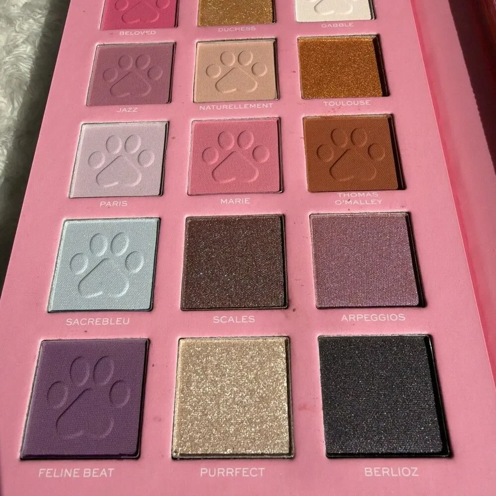 I Heart Revolution x Disney's The Aristocats Marie Stay Sassy Eye Shadow Palette